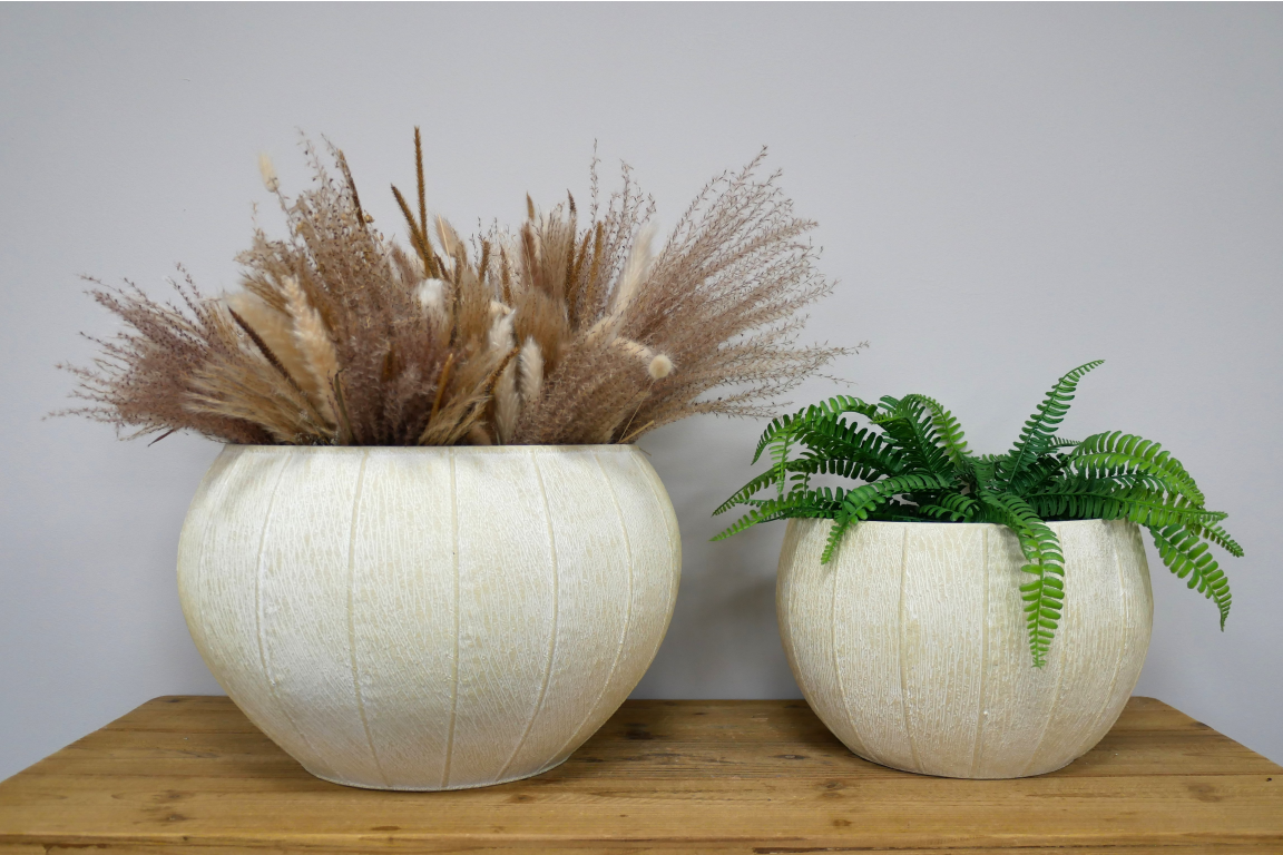 Set Of 2 Metal Planters