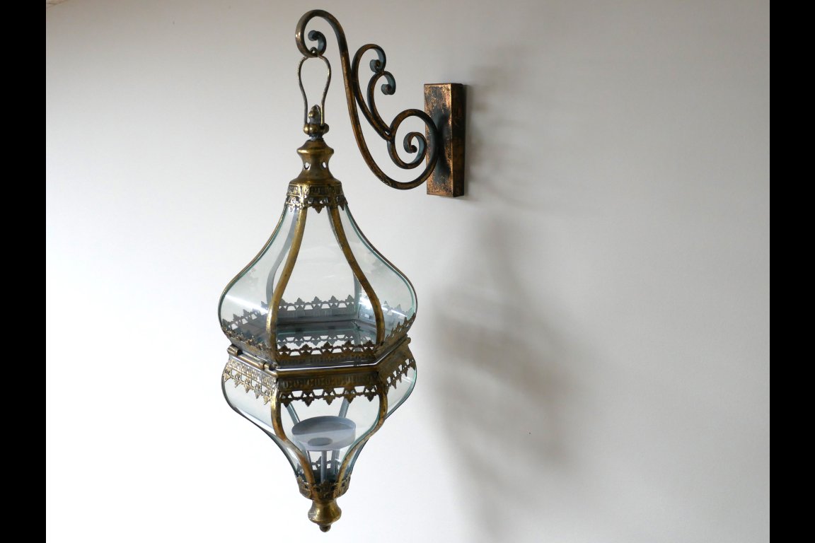Hanging Lantern & Bracket