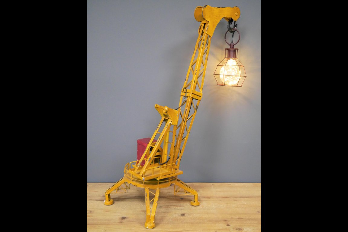 Crane Light