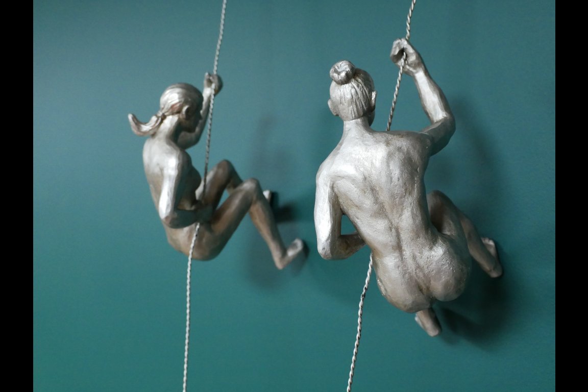Set Of 2 Abseiling Women