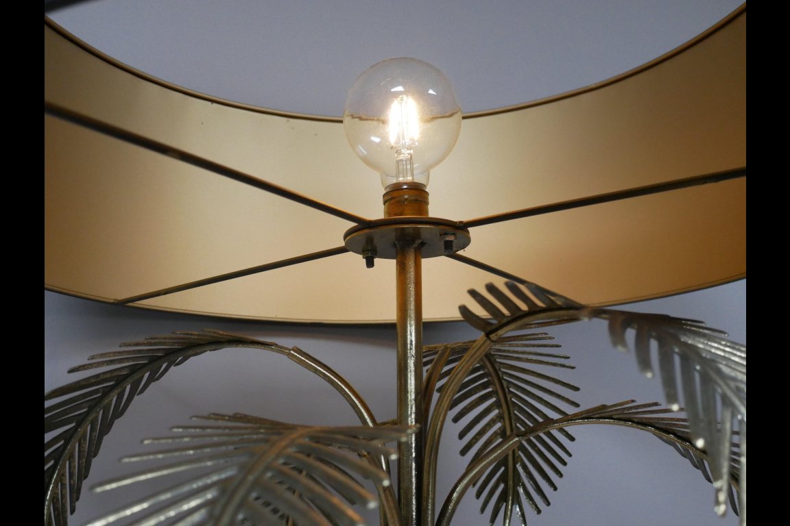 Large Palm Lamp