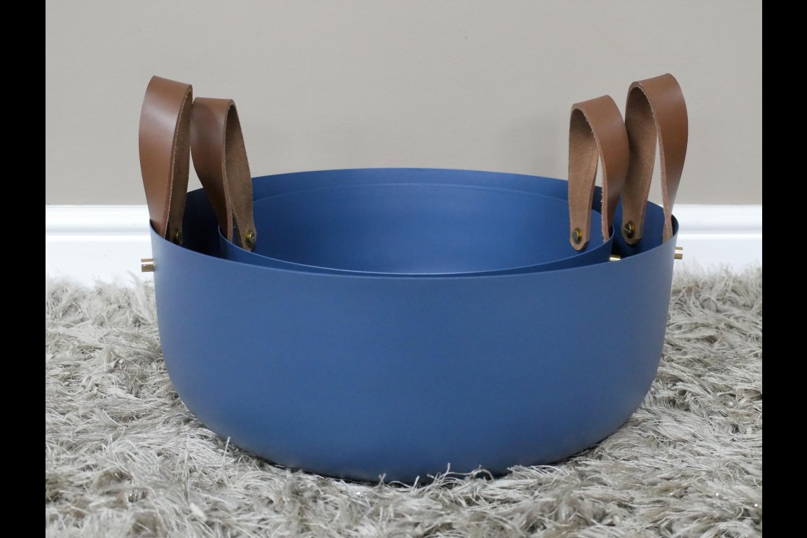 Set Of 2 Bowls / Planters