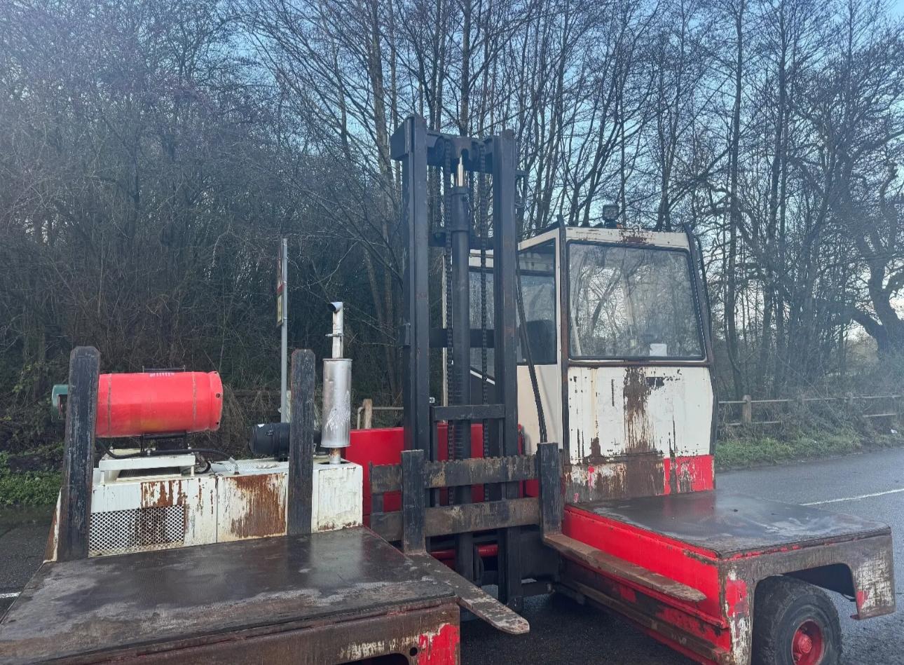 BP HT35KU 3.5 TON SIDE LOADER FORKLIFT