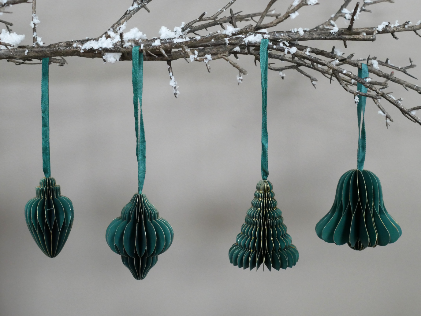 Set Of 4 Decorations (8cm) - Green
