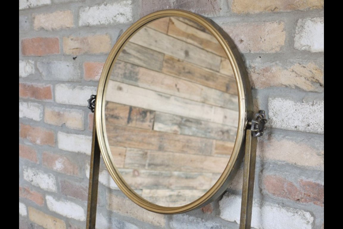 Mirror Stand