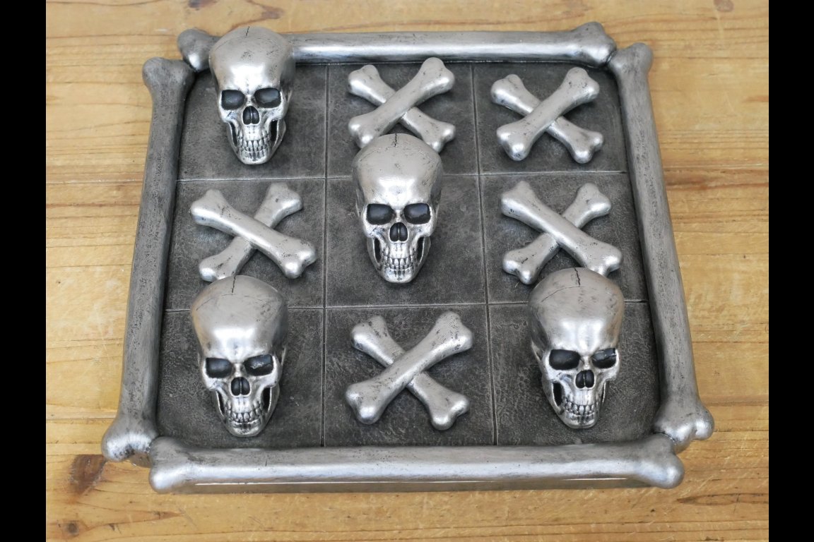 Skull & Crossbones Board