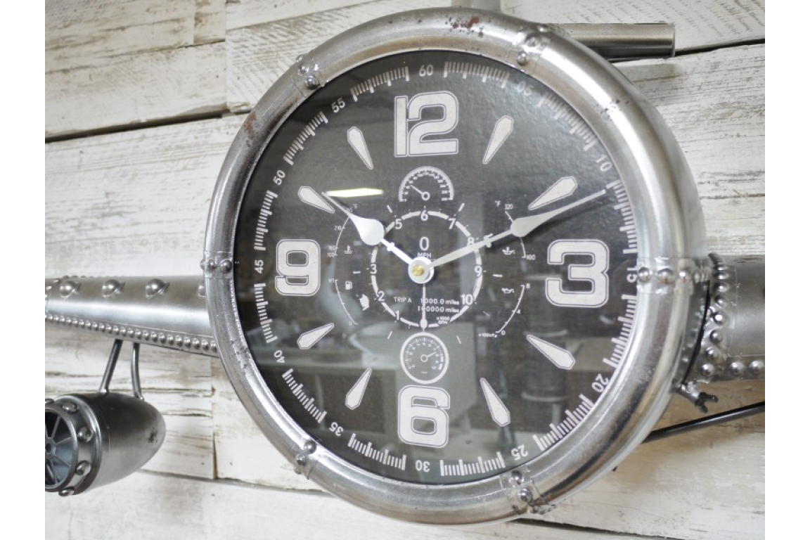 Aeroplane Clock