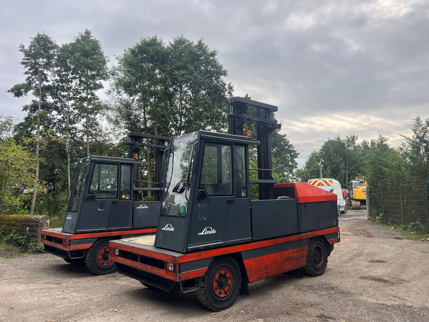 LINDI S40 SIDE LOADER FORKLIFT