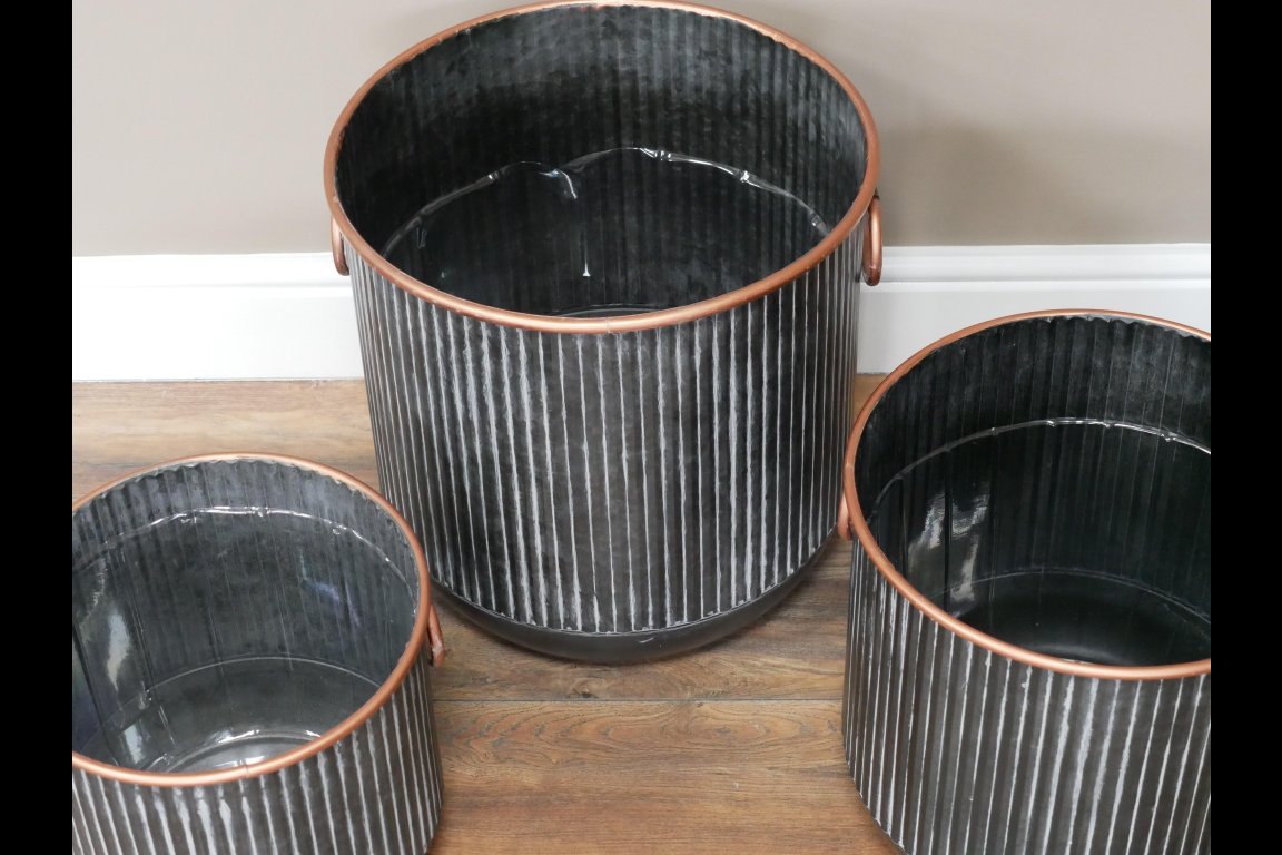 Set Of Three Planters