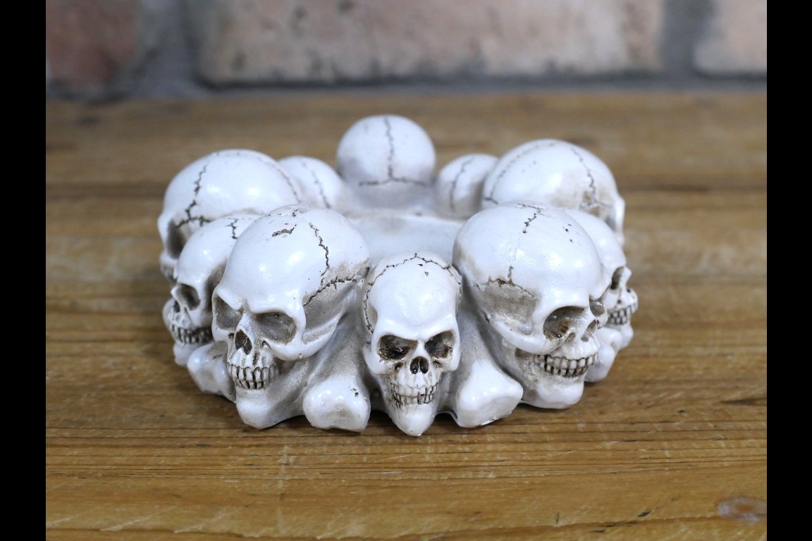 Skulls Candle Holder