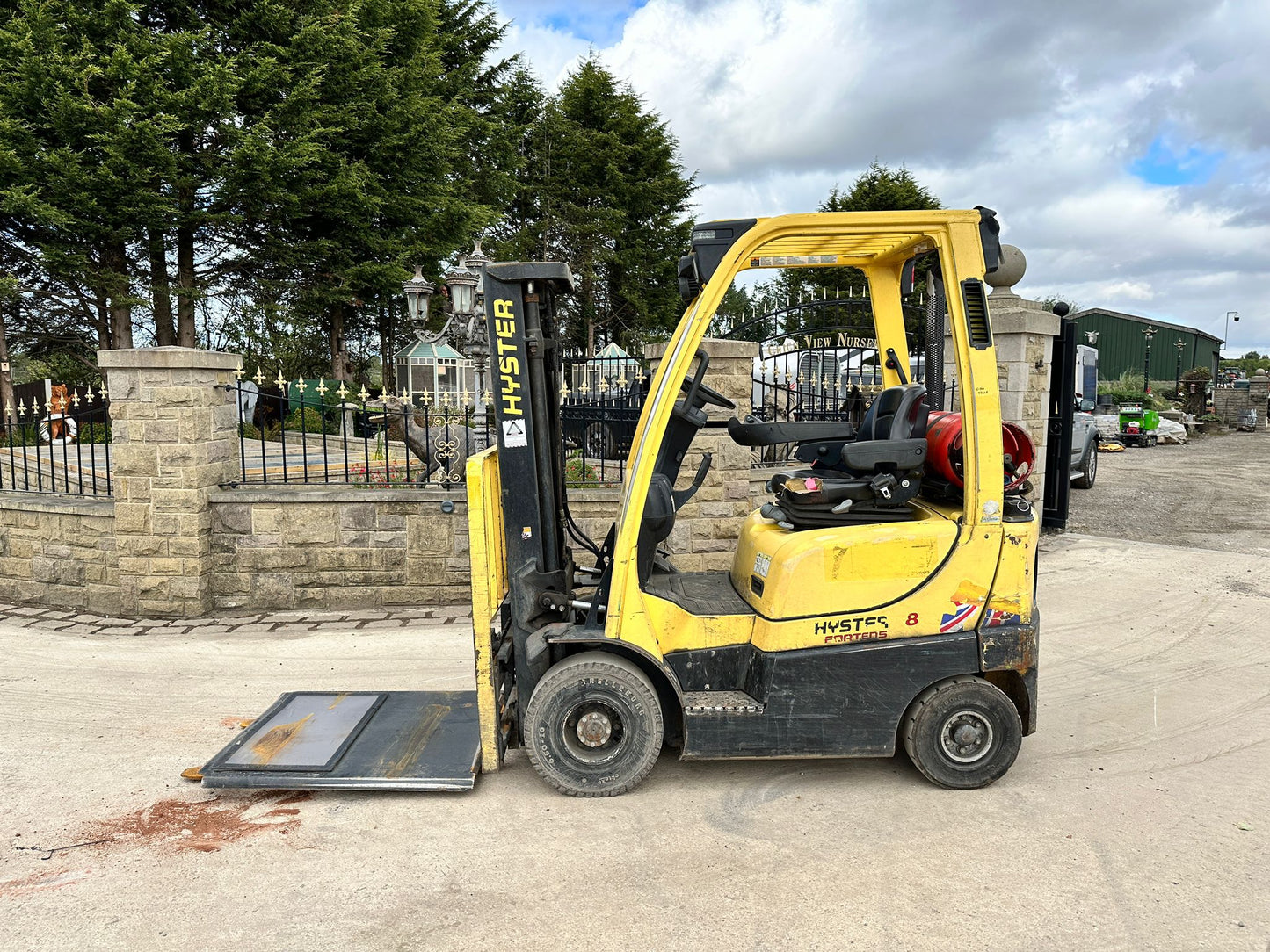 2017 Hyster Fortens H1.8FT 1.8 Ton Forklift With Roof