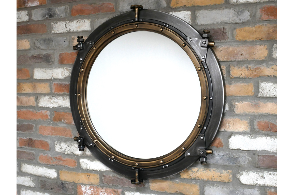 Circle Mirror