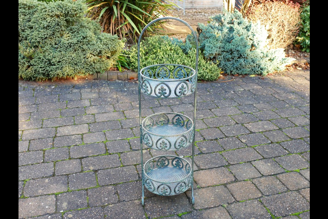 Annie 3 Tier Shelves