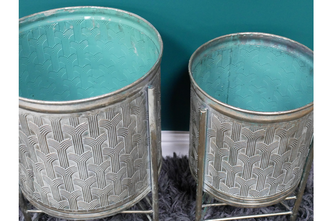Set Of 2 Planters