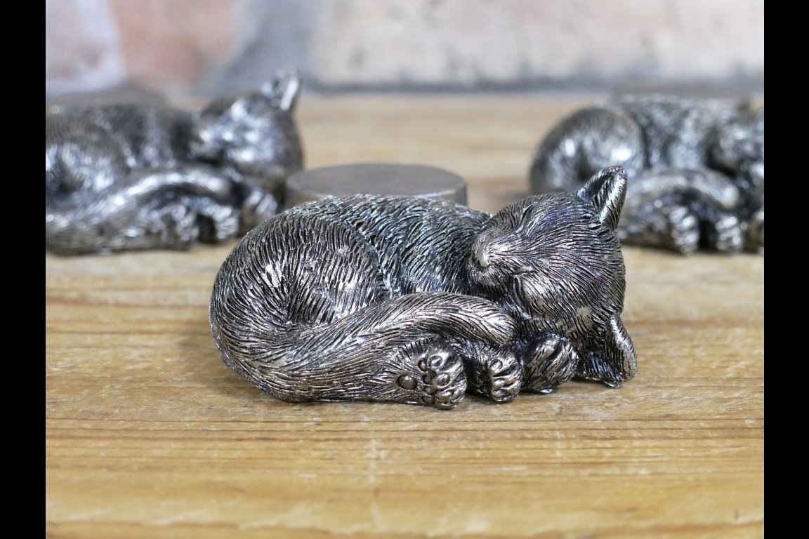 Cat Pot Stands (Set of 3)
