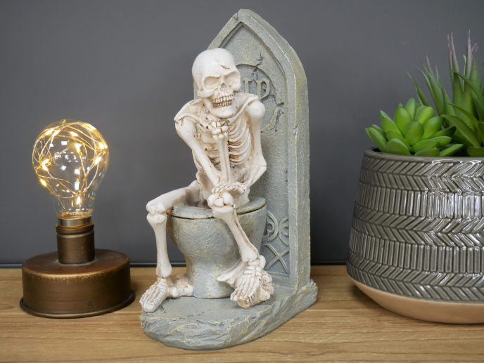 Skeleton On The Loo