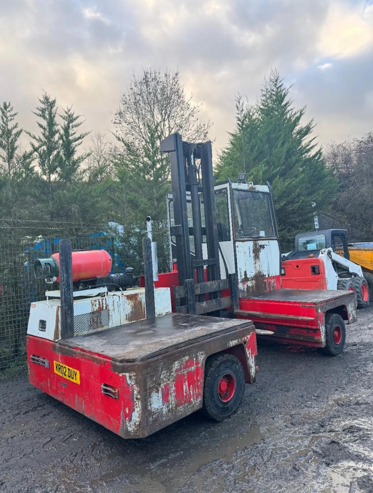 BP HT35KU 3.5 TON SIDE LOADER FORKLIFT