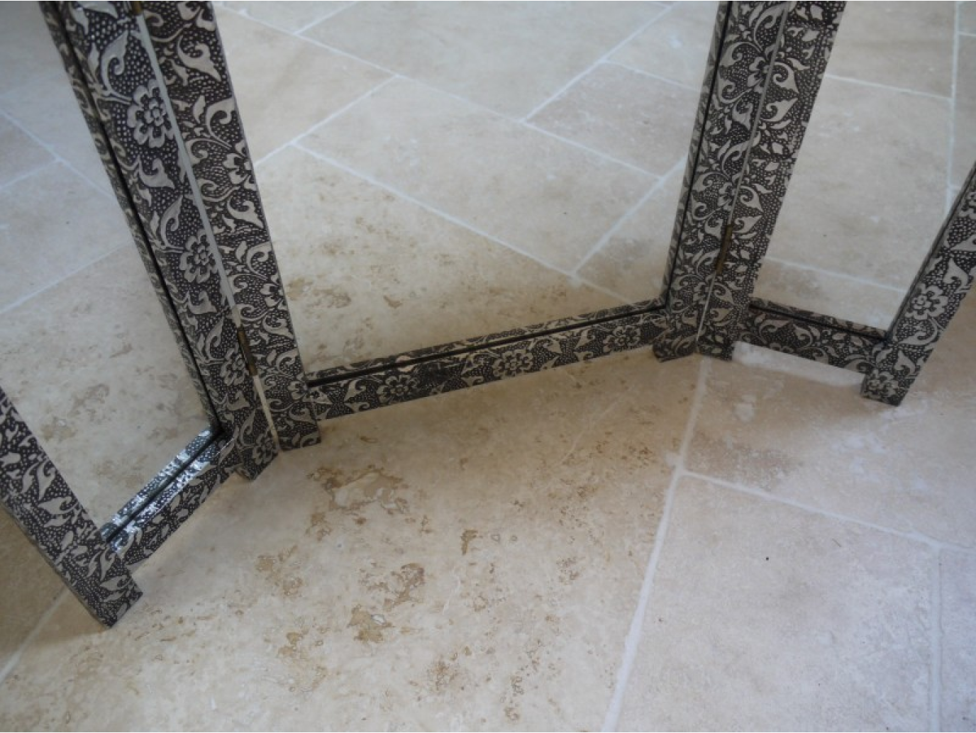 Embossed Triple Mirror