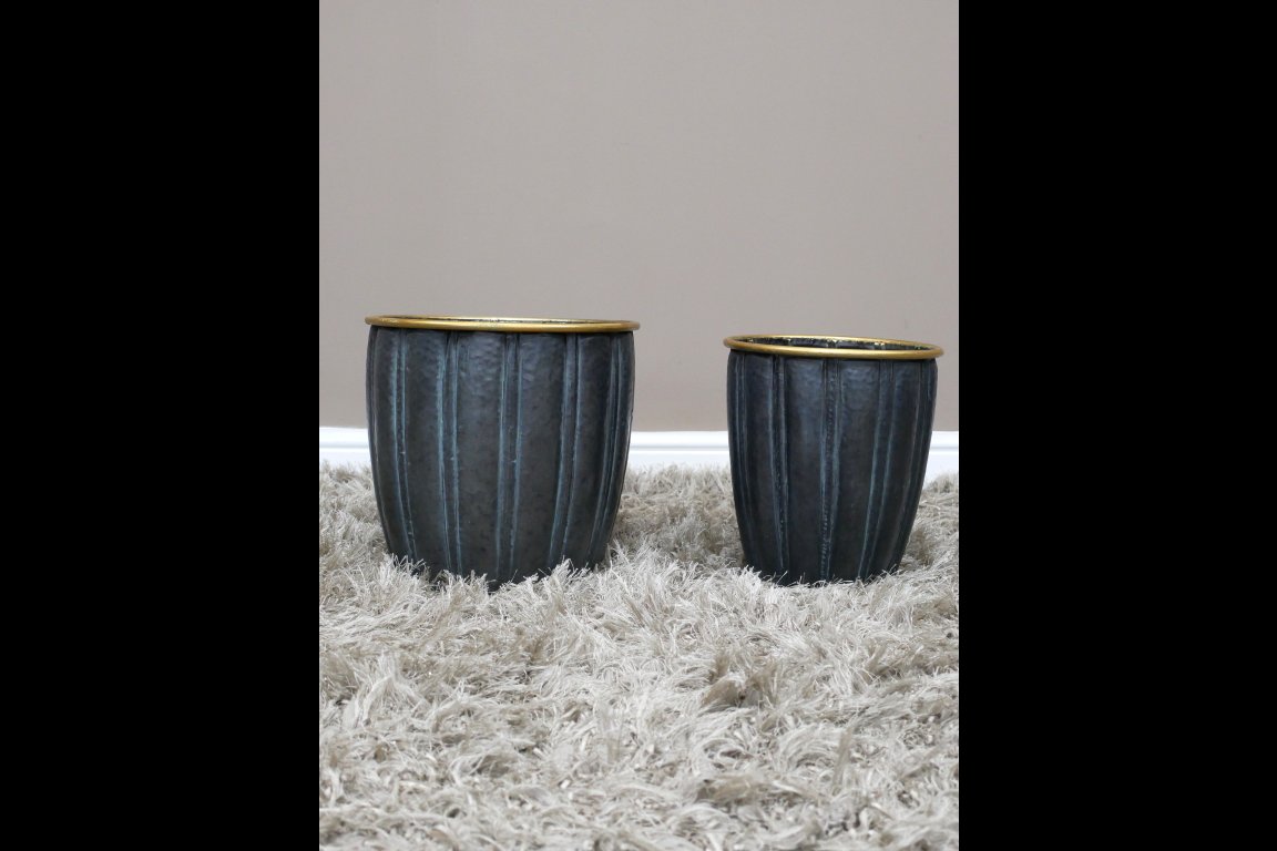 Set Of 2 Planters