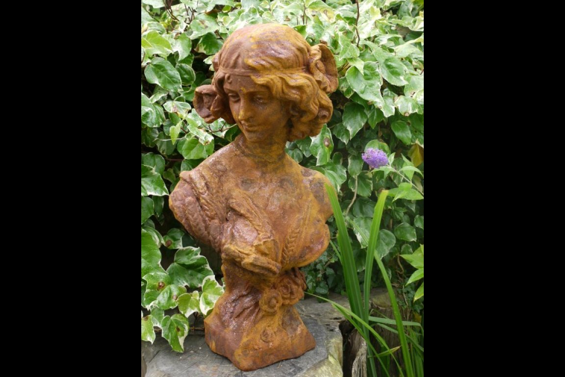 Bust