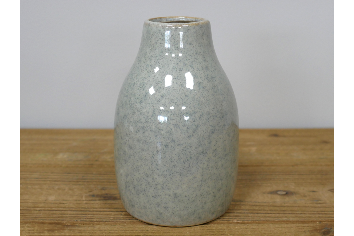 Vase / Flower Holder