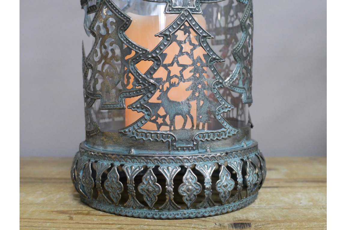 Round Tree Lantern
