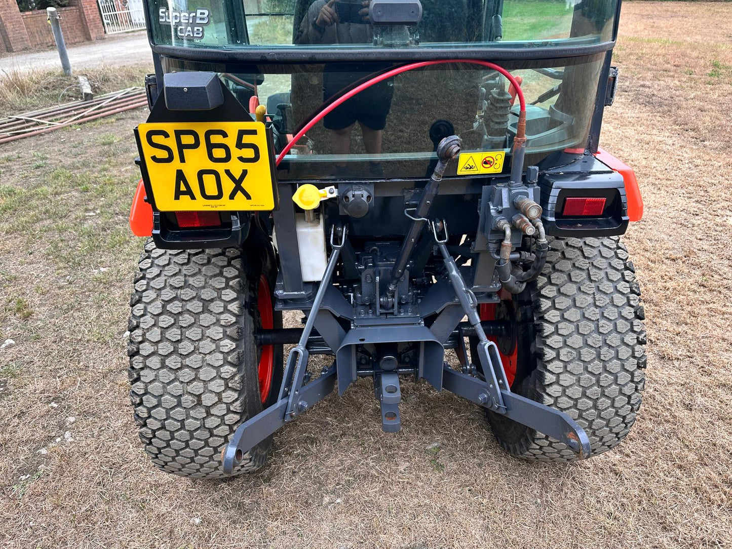 65 REG. KUBOTA B2350 23HP 4WD COMPACT TRACTOR WITH HYDRAULIC 4 WAY BLADE