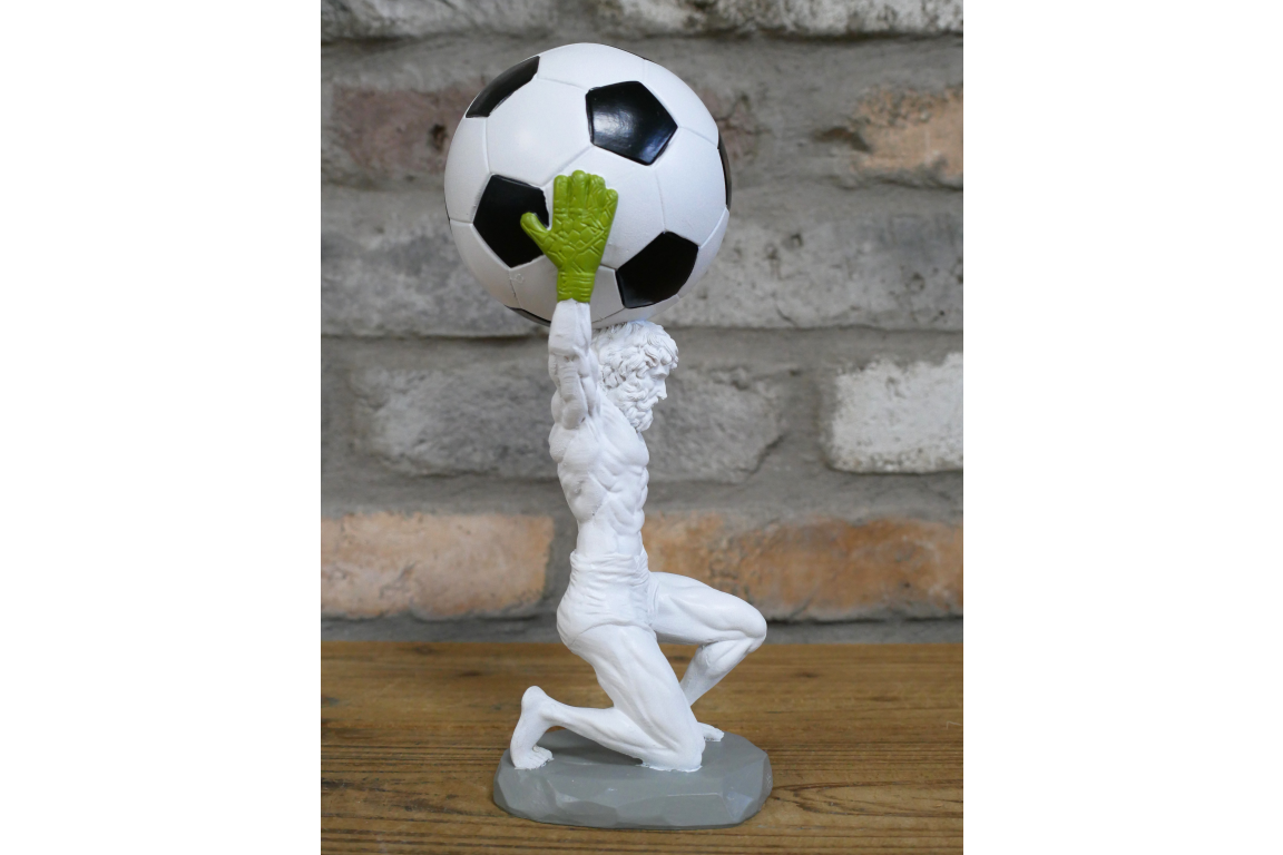 Atlas At The Pitch
