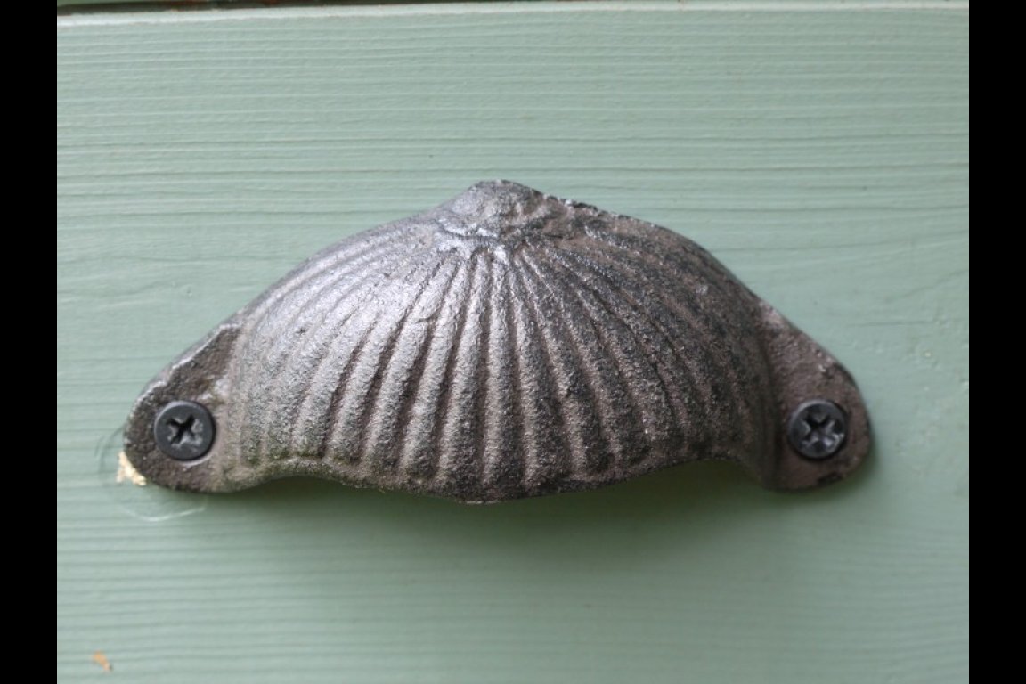 Handle