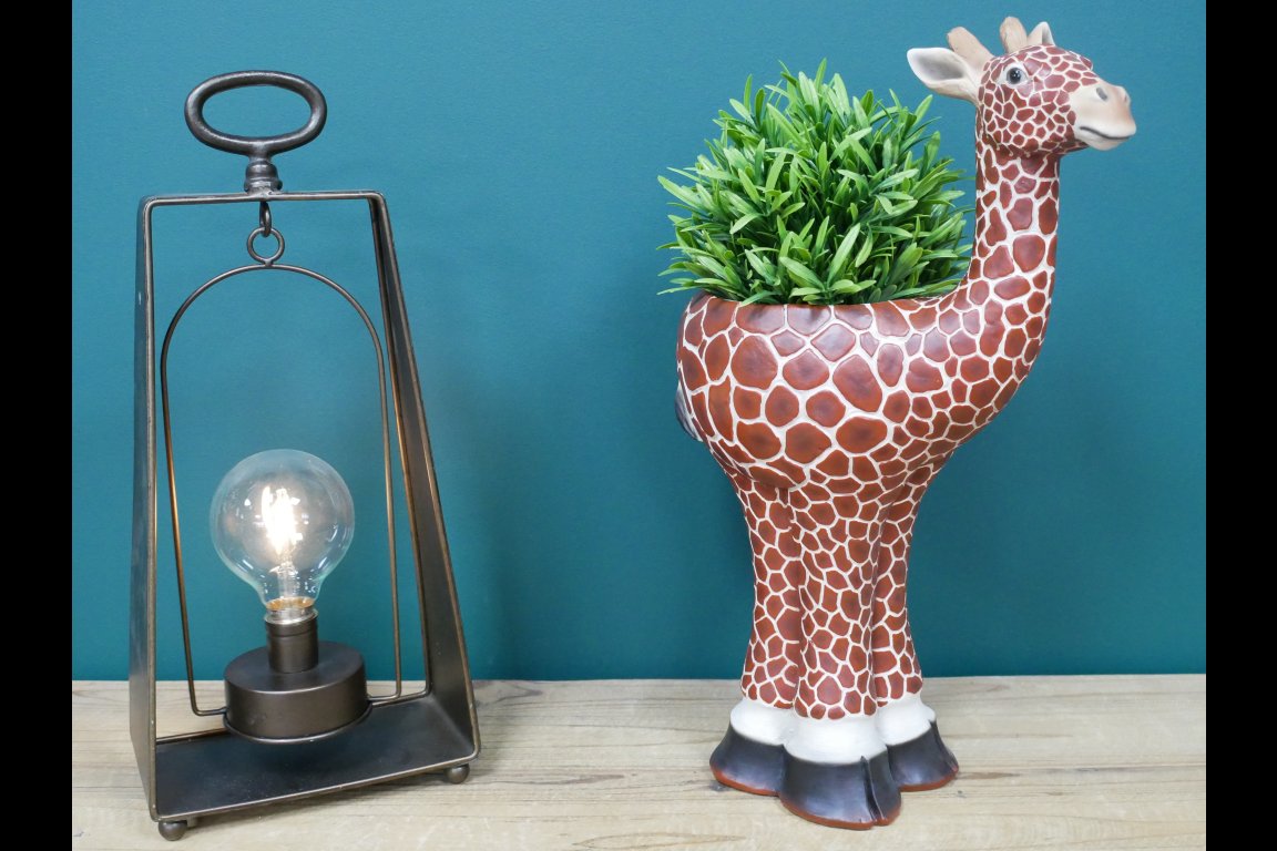 Giraffe Planter