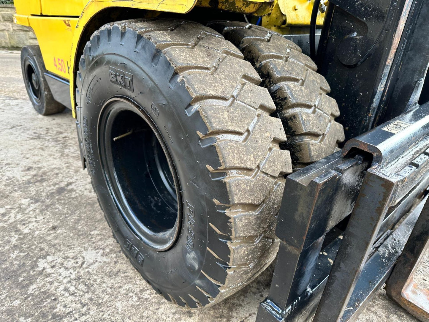 Hyster H4.50XM 4.5 Ton Twin Wheeled Diesel Forklift