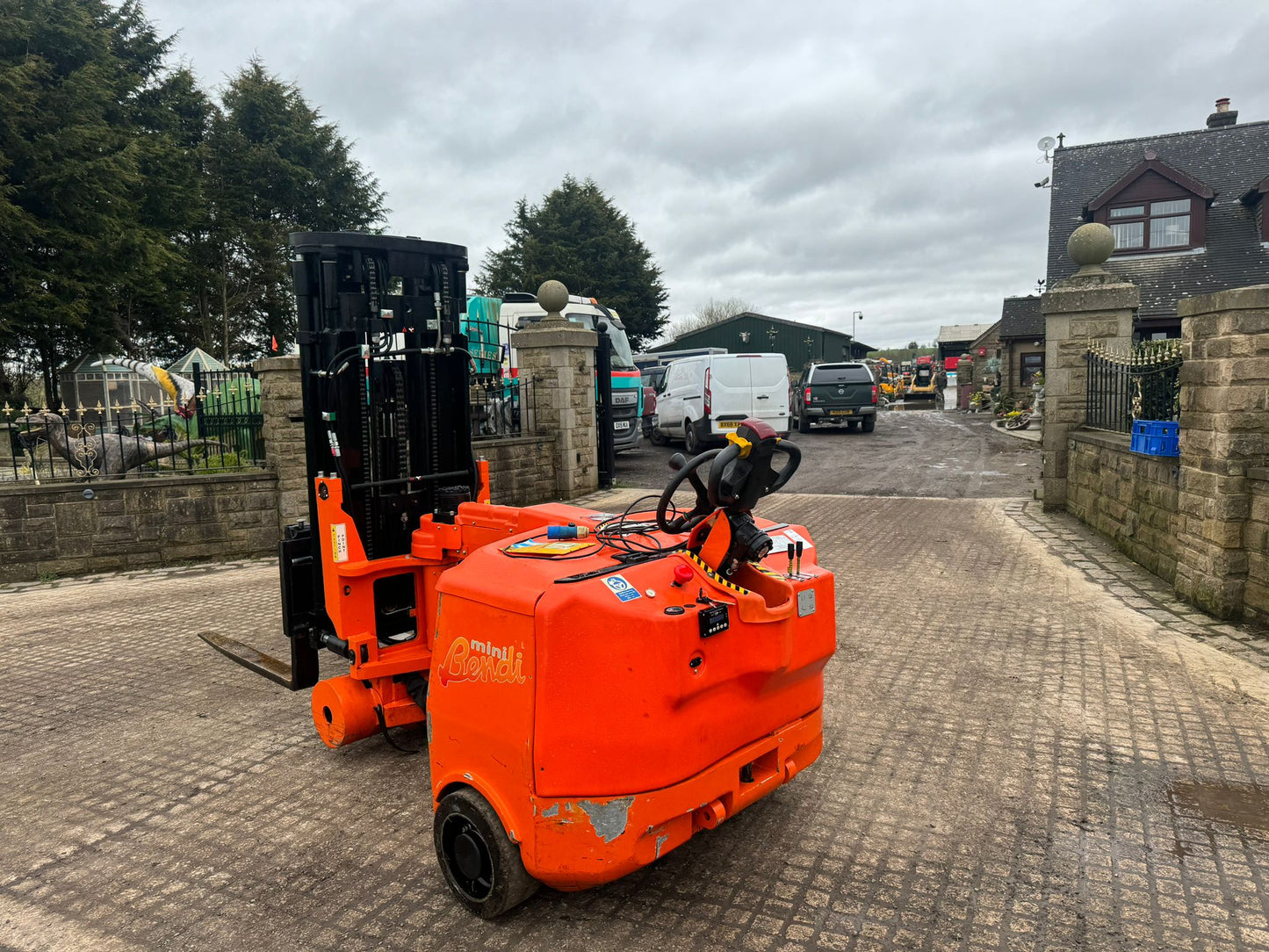 2018 BENDI AISLE MASTER MINI FORKLIFT TRUCK