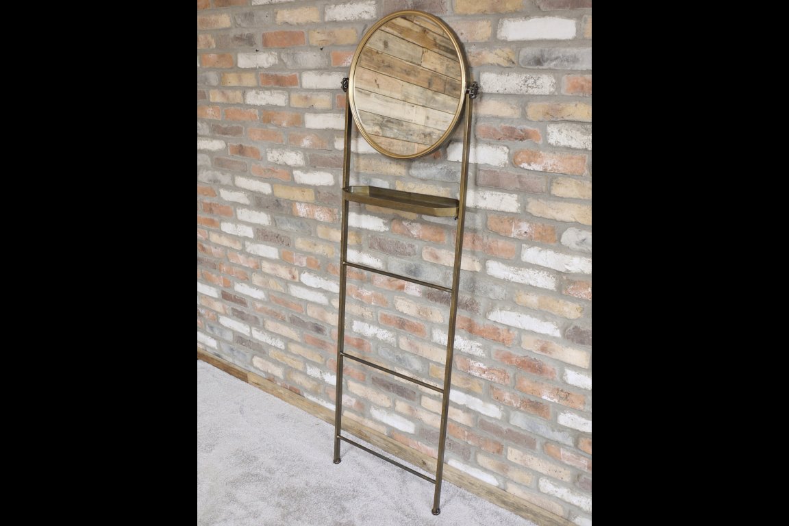 Mirror Stand