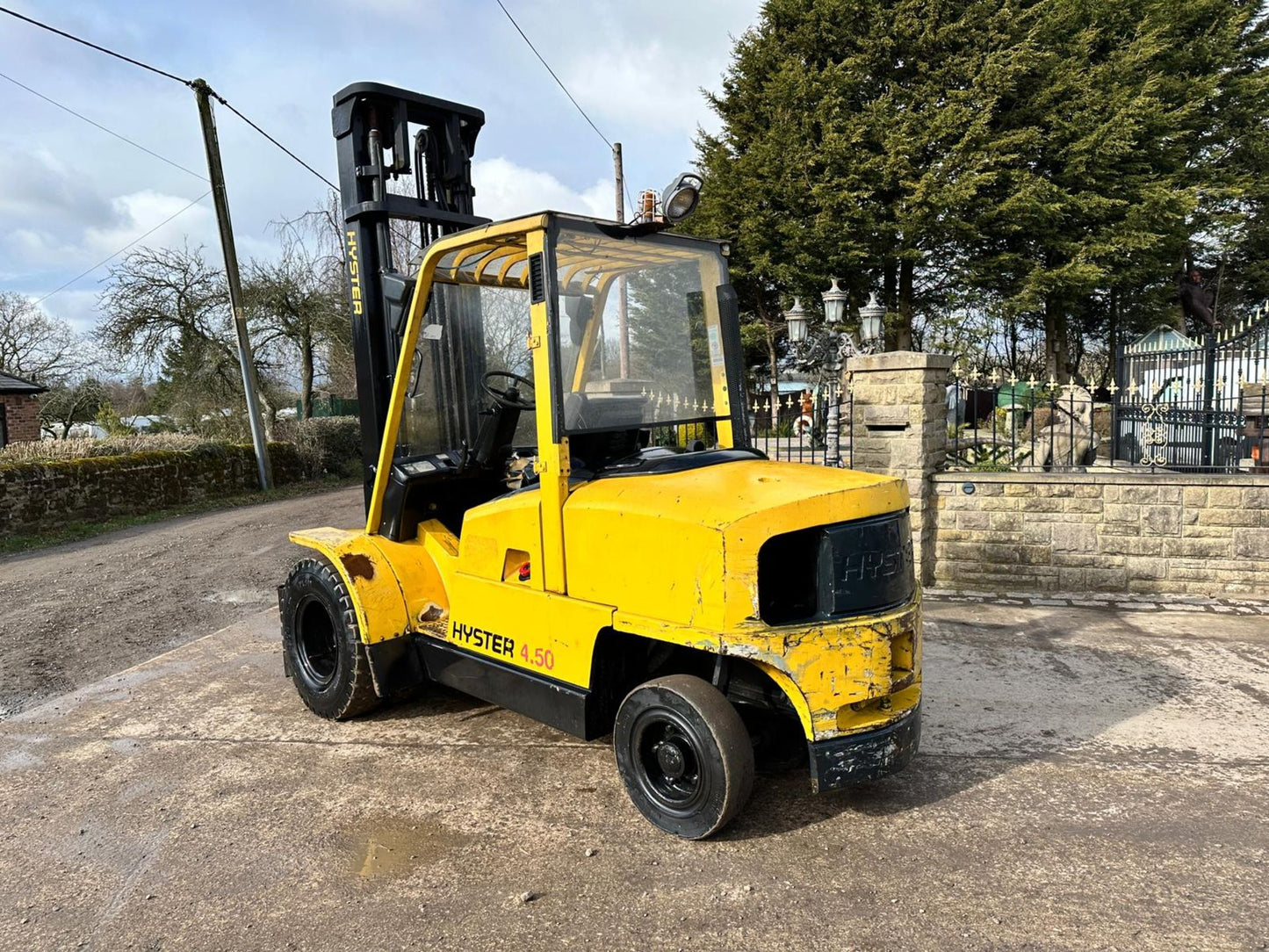 Hyster H4.50XM 4.5 Ton Twin Wheeled Diesel Forklift