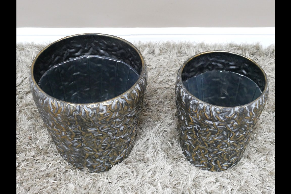 Set Of 2 Planters