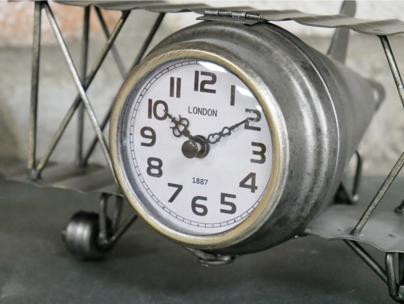 Aeroplane Clock