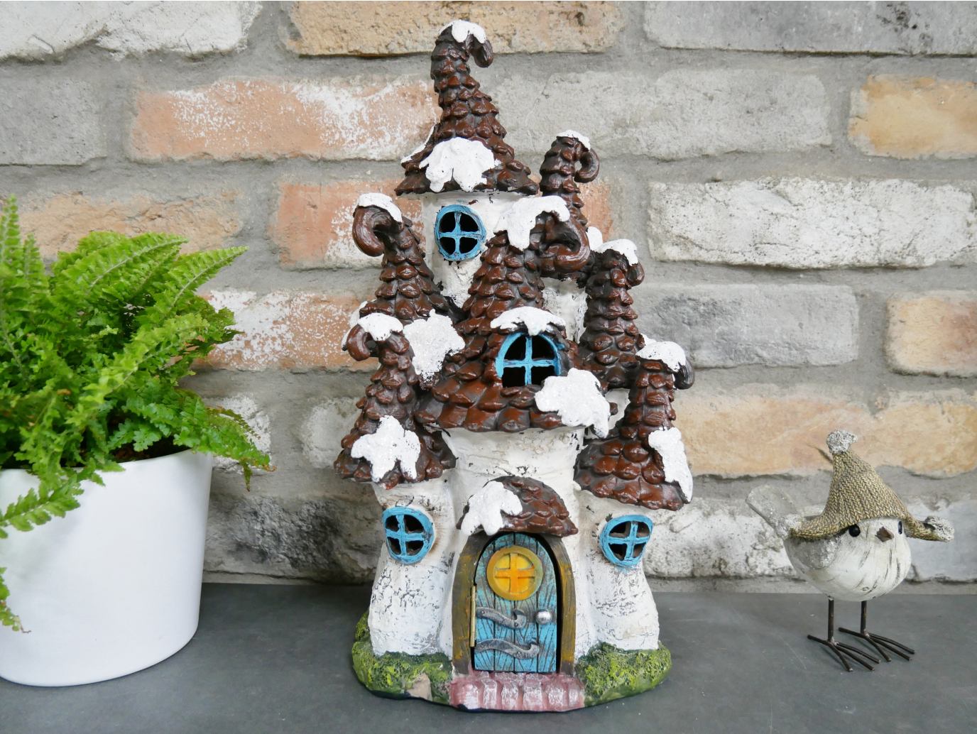 Pine Cone House (Large)