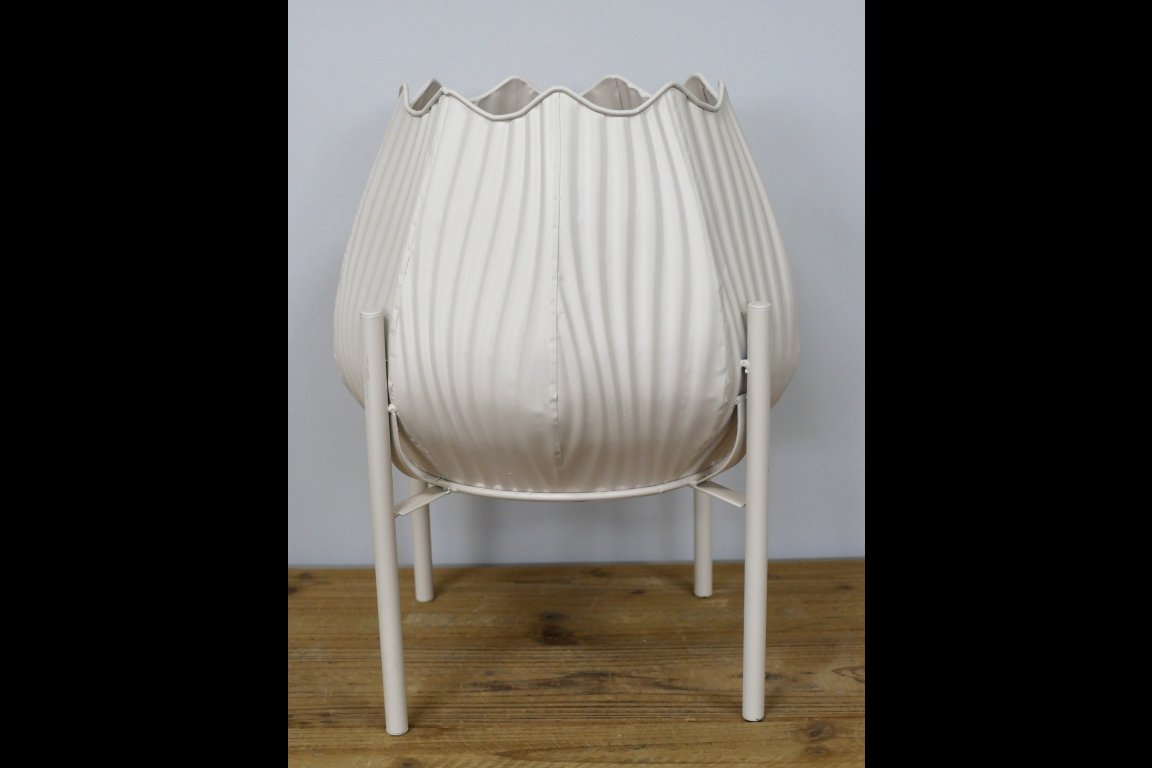 Cream Planter