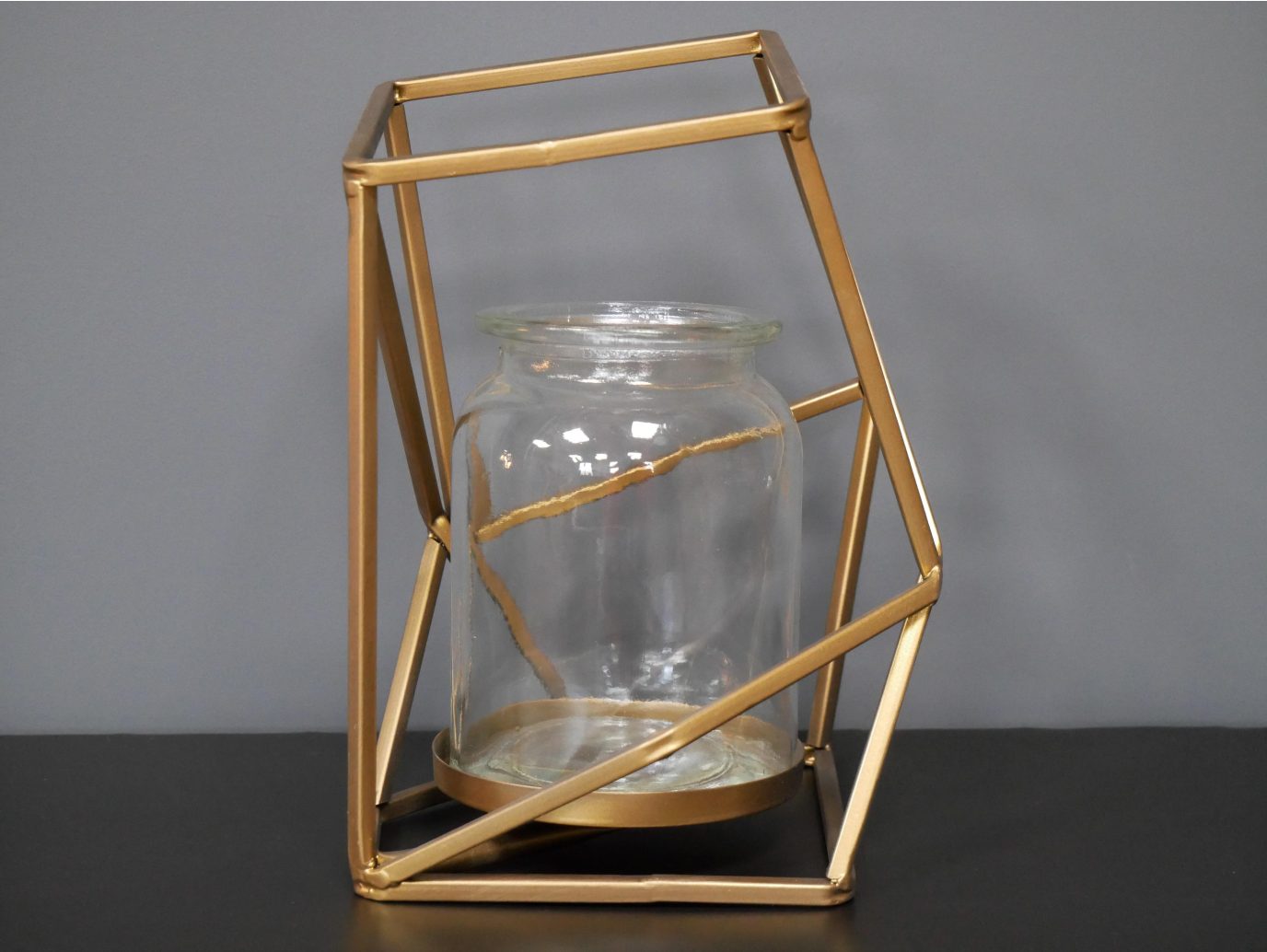 Flower Holder/Vase