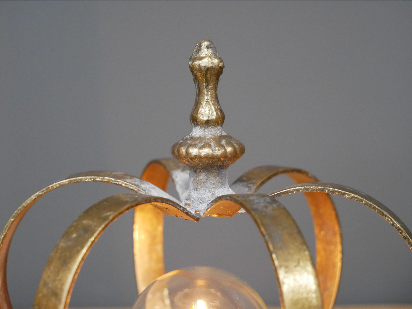 Crown Light