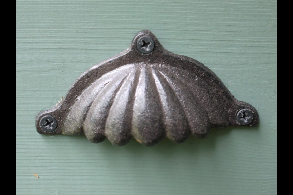 Handle