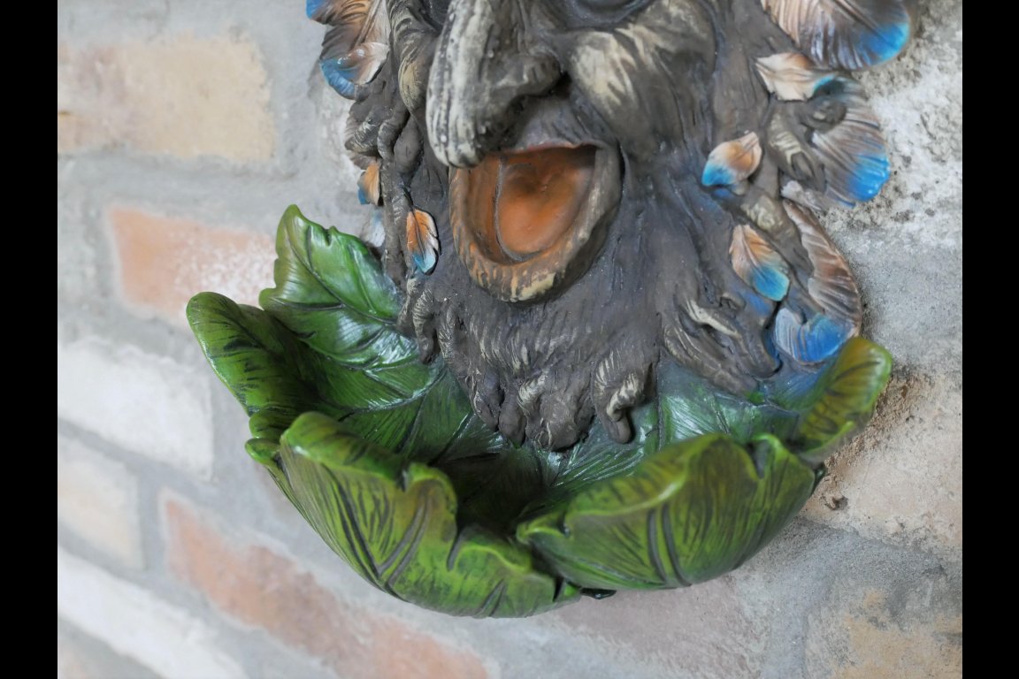 Treeman Bird Feeder