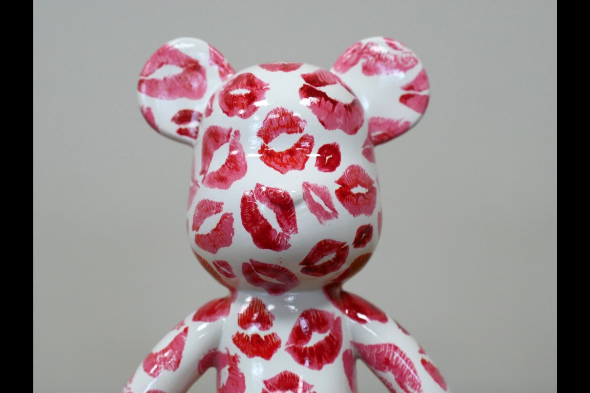 Kiss Bear - Small