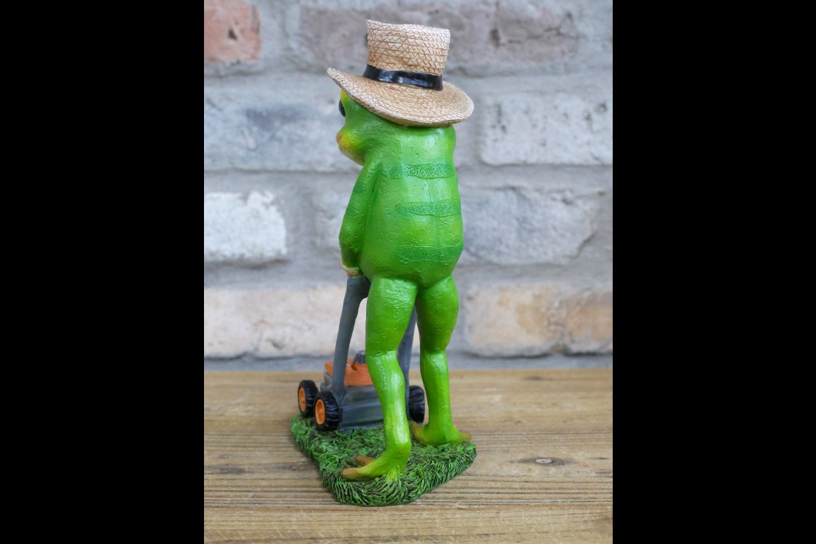 Mowing frog