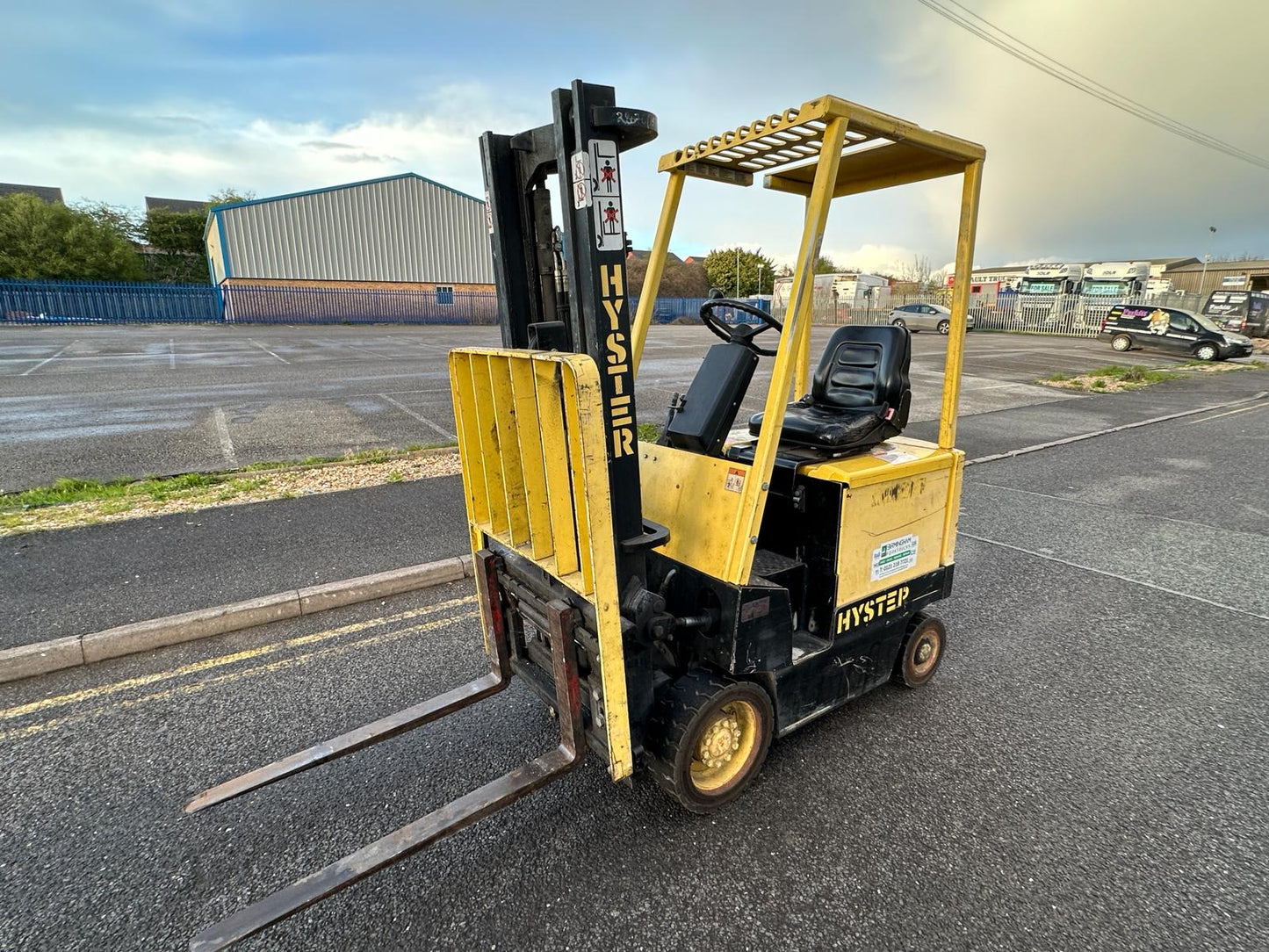 1996 Hyster E125XL 1.25 ton Forklift