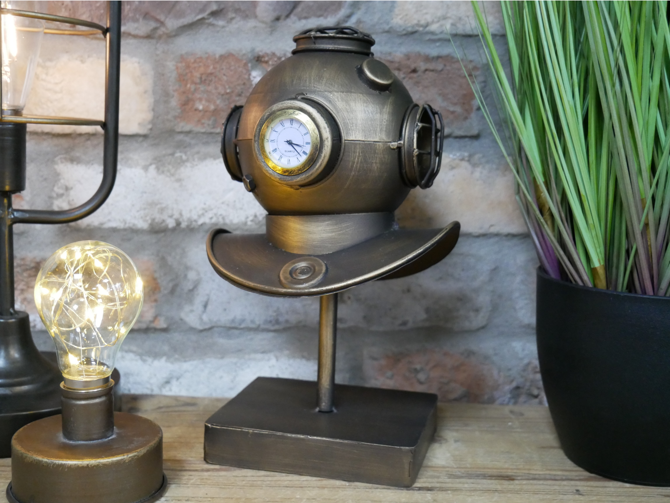 Divers Helmet Clock