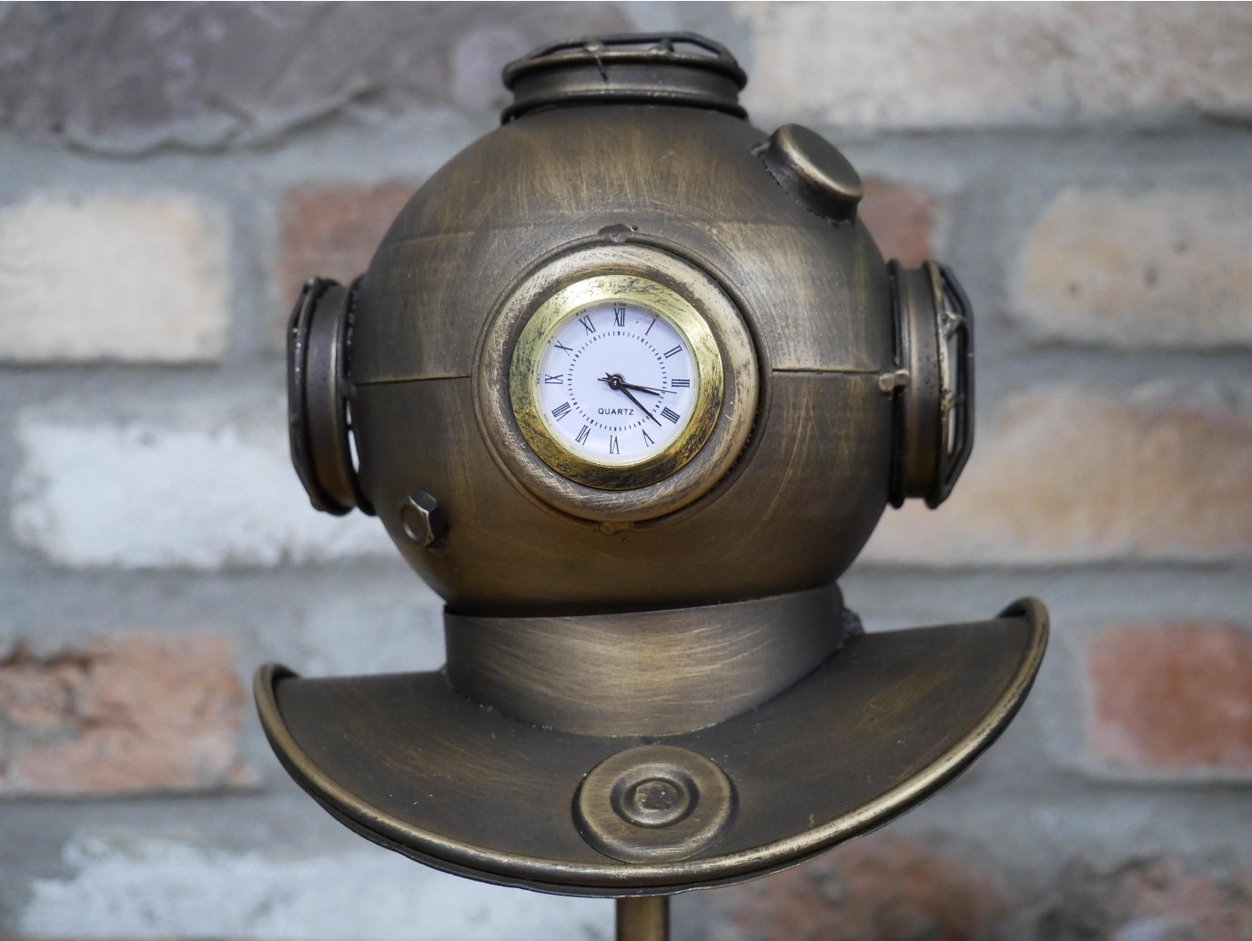 Divers Helmet Clock