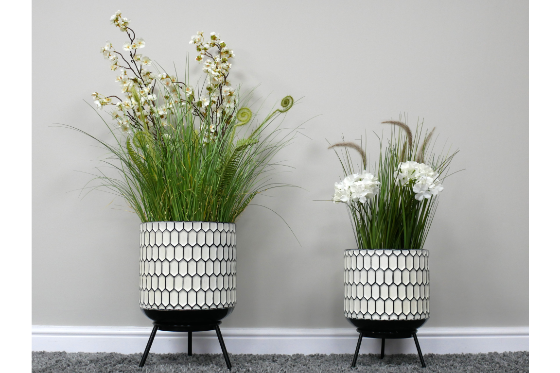 Set Of 2 Planters