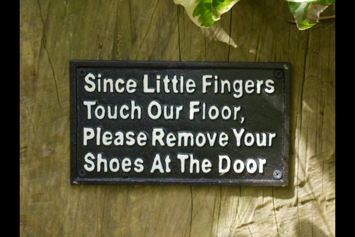 Sign (Little Fingers)