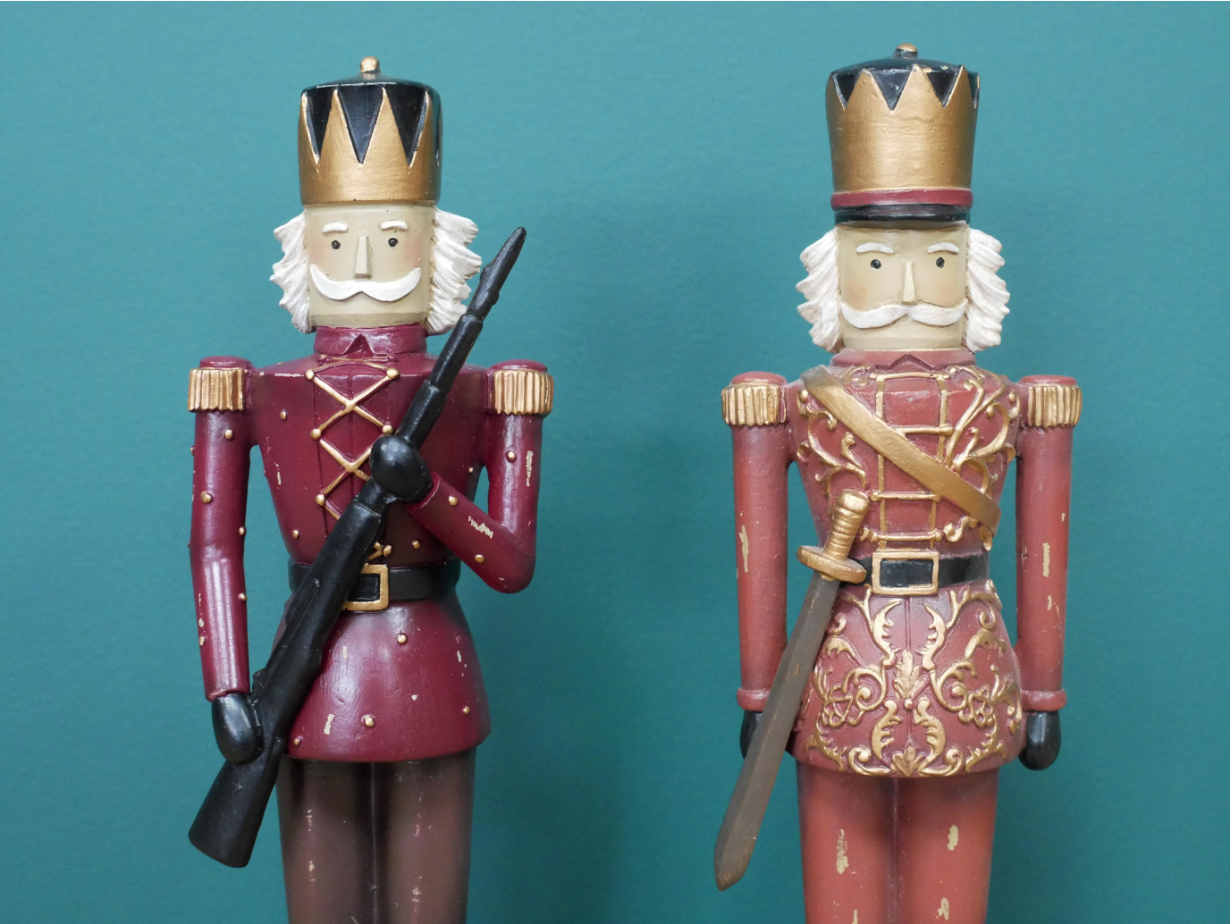 Set Of 2 Soldiers